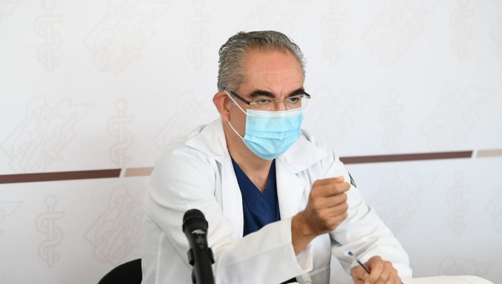 enfermera que no aplicó dosis completa