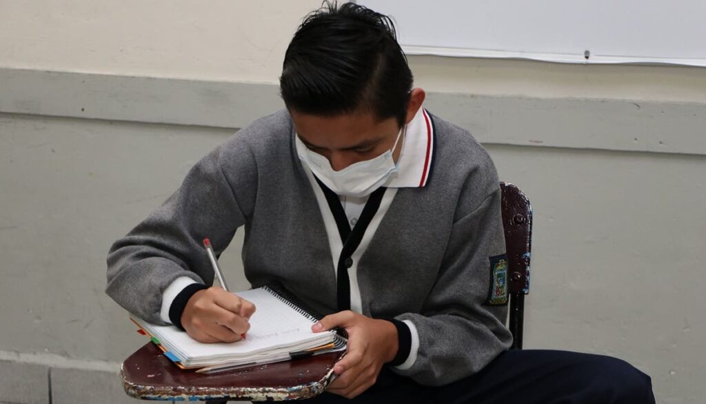 El regreso a clases ha sido un éxito en Puebla: Miguel Barbosa 2 Puebla
