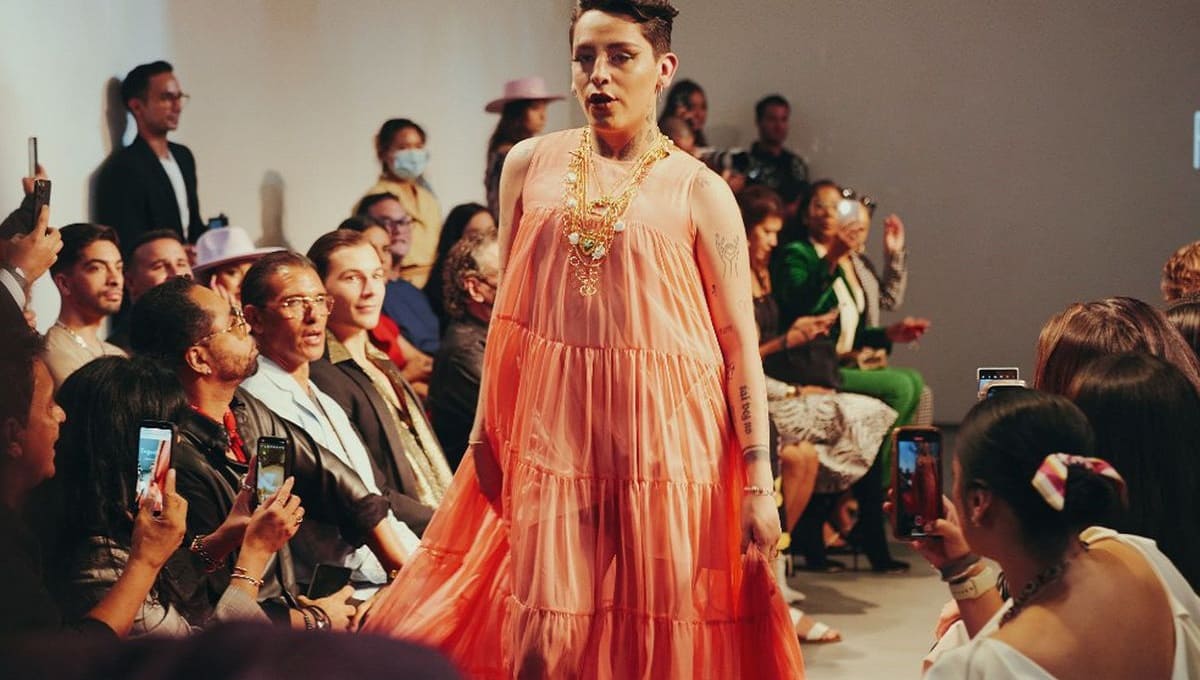 Kunno desfila en Fashions Week New York; en redes critican su debut 1 Kunno 1