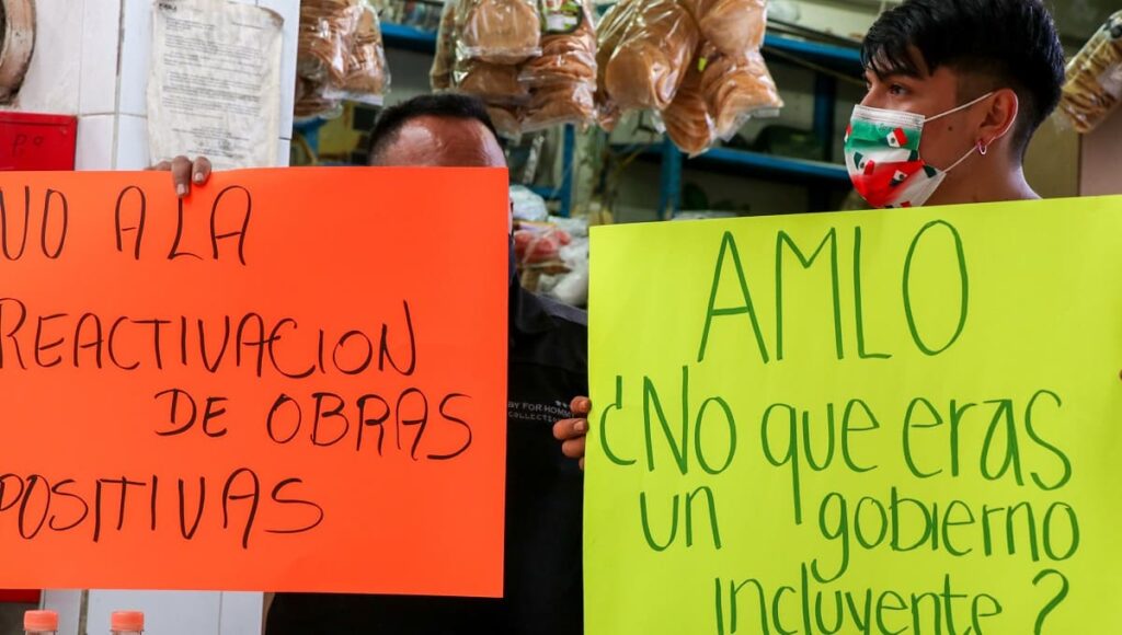 AMLO revive demolición del mercado de Amalucan; locatarios rechazan obra 4 Demolición del mercado de Amalucan