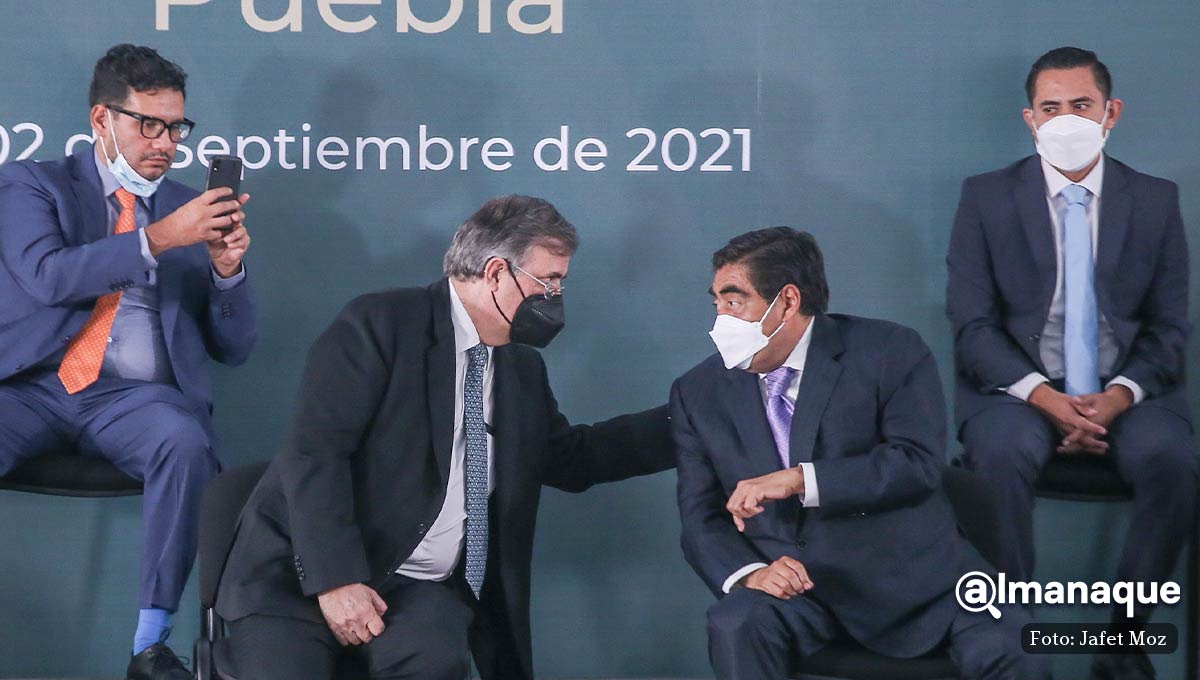 Marcelo Ebrard Miguel Barbosa Oficina de Pasaportes 5