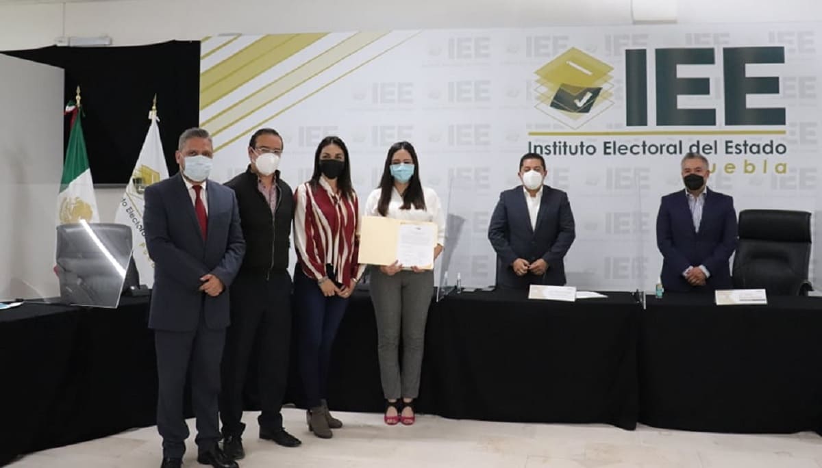 IEE entrega constancia de mayoría a Melissa Jauli 2 Melissa Jauli