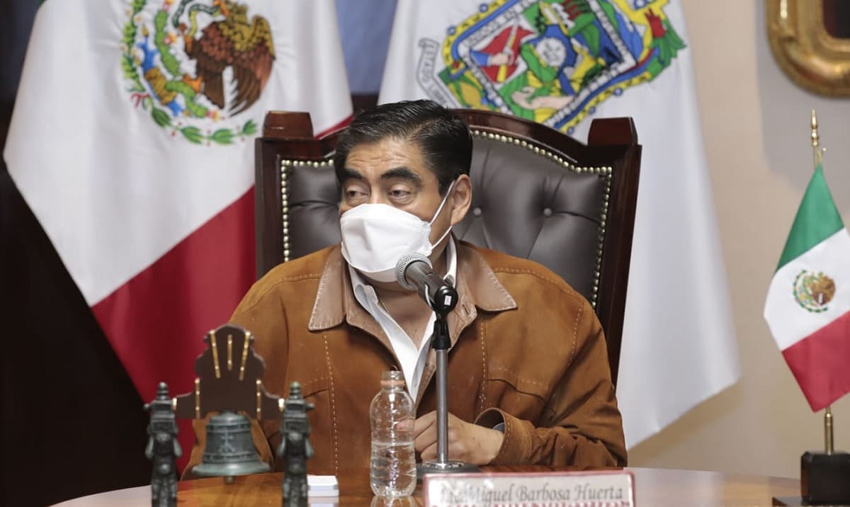 Pide Barbosa a universitarios elegir con libertad la nueva rectoría de la BUAP 2 Miguel Barbosa BUAP 1
