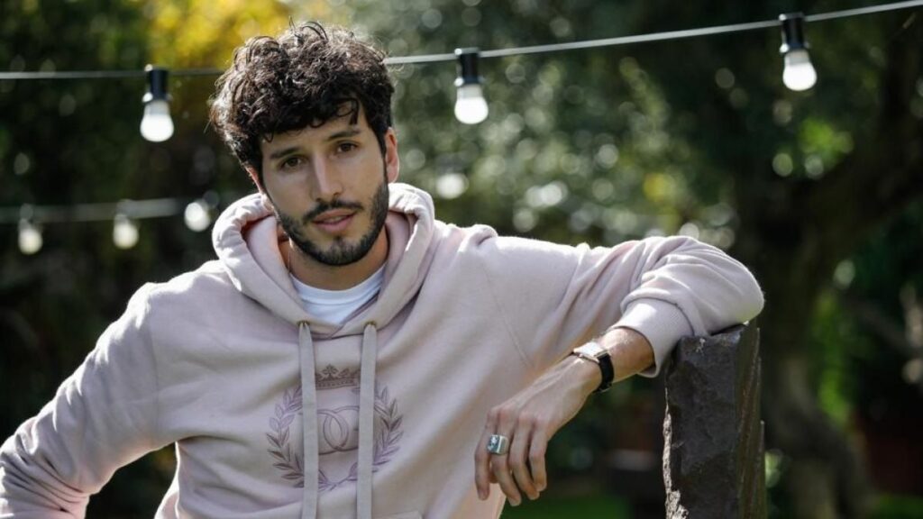 Sebastian Yatra Tarde