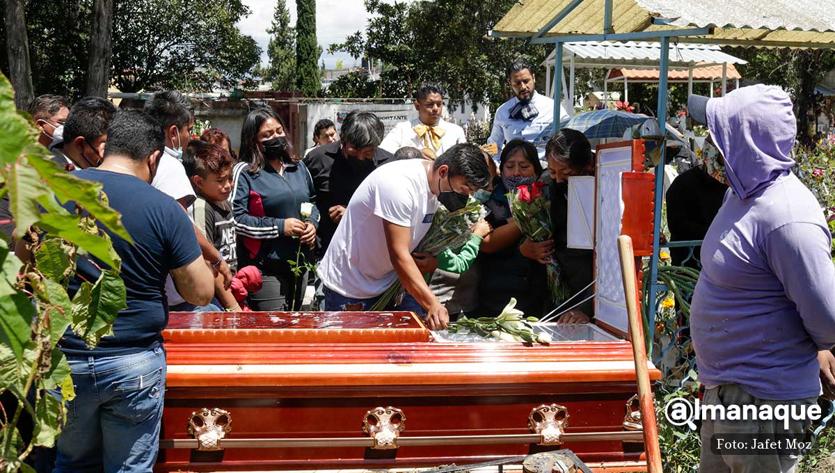 “Vete mi amor, Dios te está esperando”: despiden a repartidor de Domino’s Pizza atropellado por un policía 8 Sepelio Repartidor Dominos Puebla 5