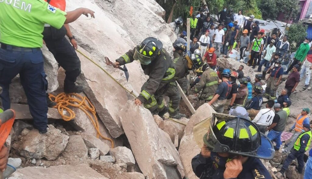 Confirman un muerto y 10 desaparecidos en derrumbe de Tlalnepantla 2 derrumbe de Tlalnepantla