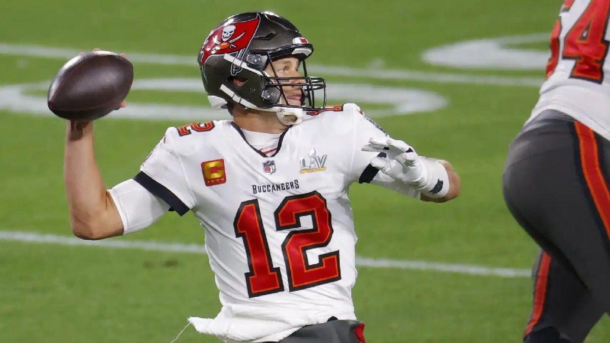 Tom Brady buscará el bicampeonato de la NFL 1 Tom Brady buscará el bicampeonato de la NFL