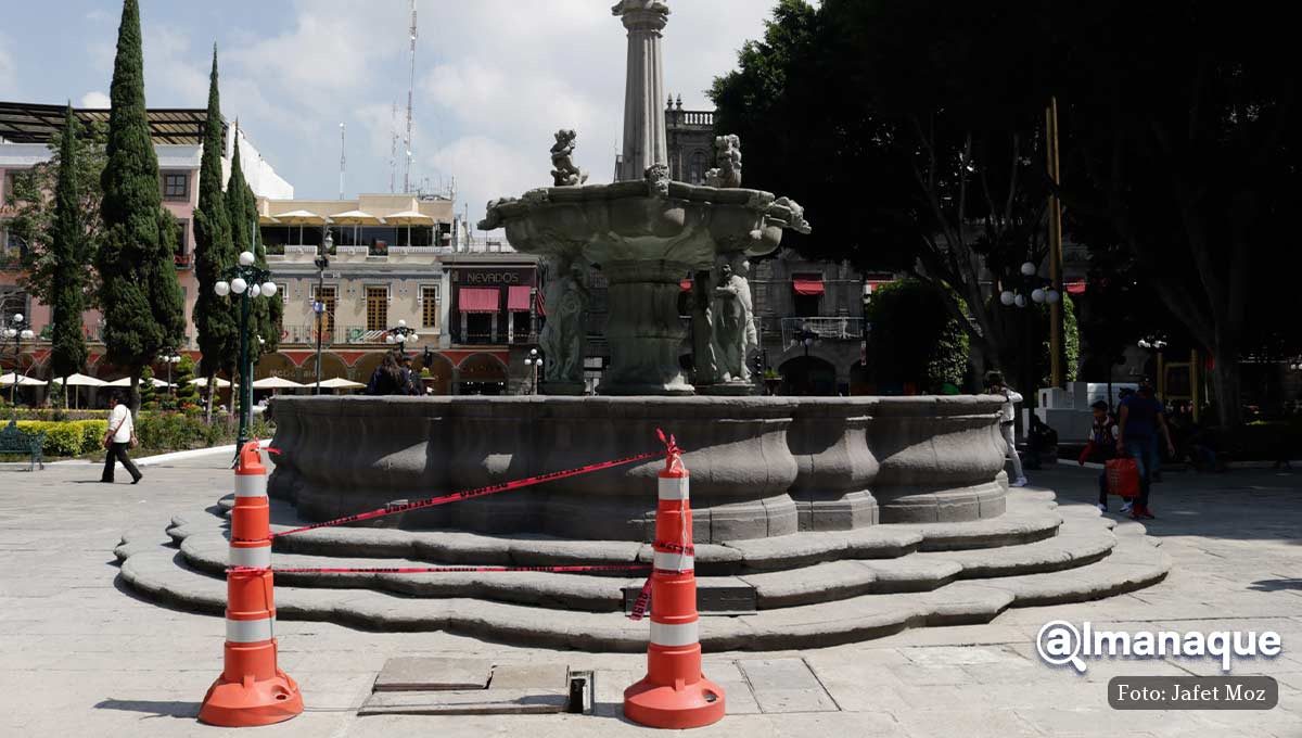 FOTOS: Con lajas sucias, sin rejas y registros sin tapa, Claudia Rivera reinaugura el zócalo de Puebla 10 Zocalo de Puebla Inconcluso Puebla 9