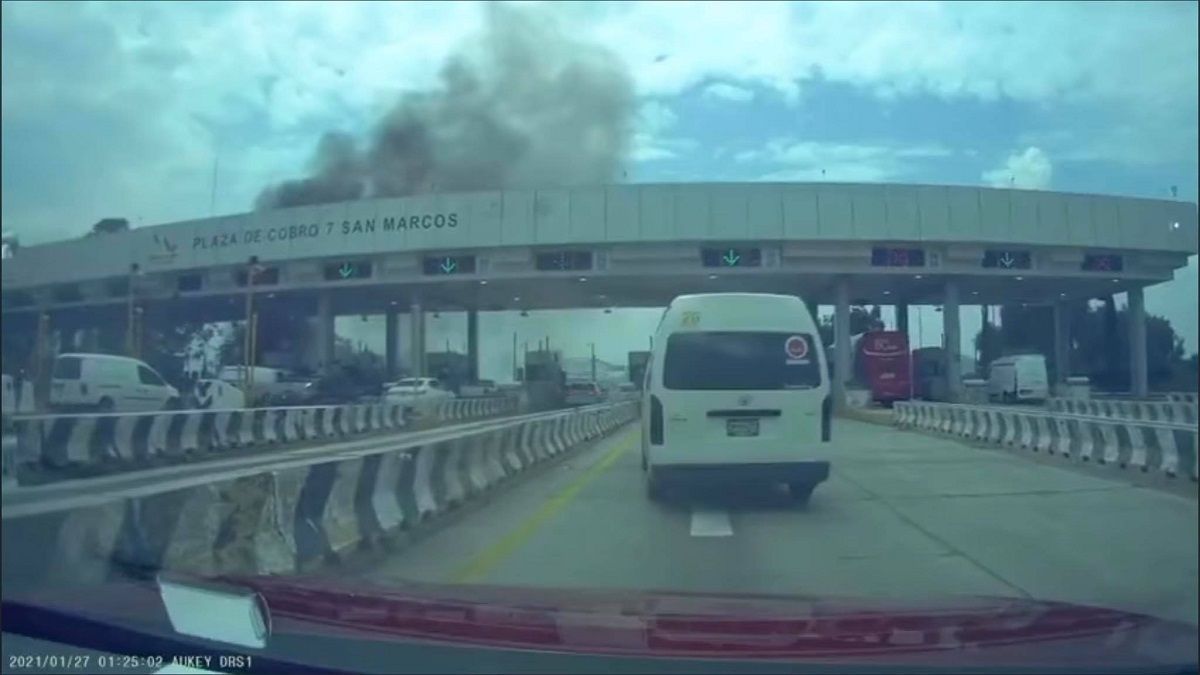 VIDEO: El momento exacto en el que un tráiler se impacta en la caseta San Marcos 2 caseta San Marcos