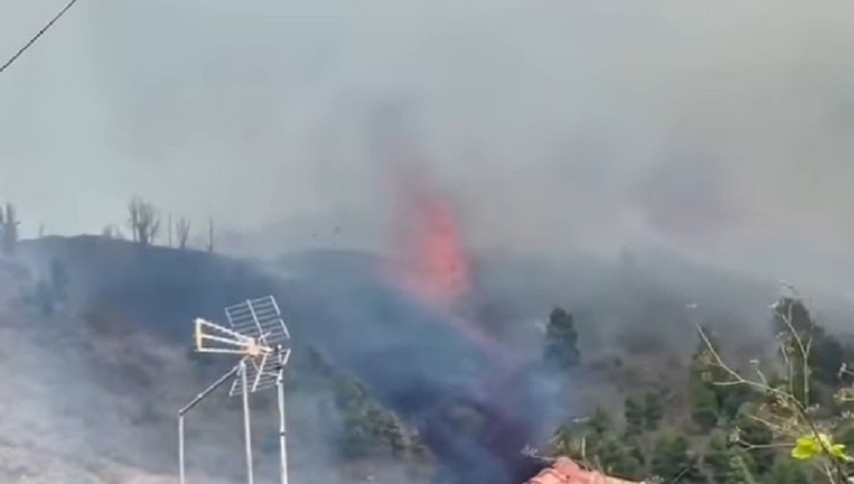 VIDEO: Volcán de la Islas Canarias hace erupción histórica 2 hospital covid 1