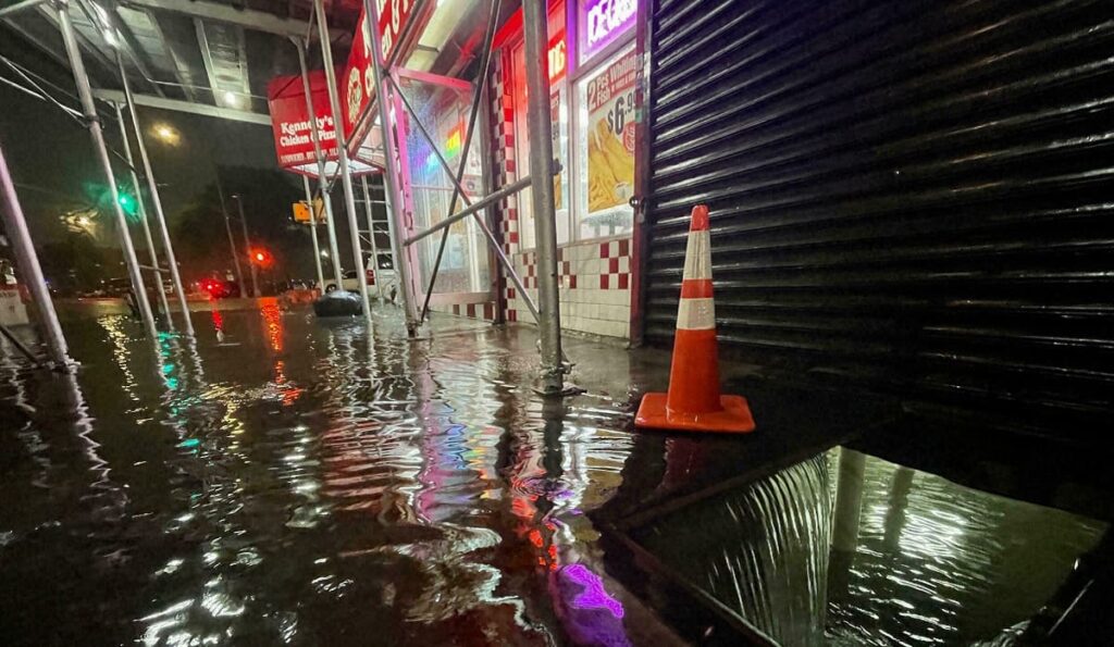 Huracán "Ida" deja al menos 22 muertos en Nueva York y Nueva Jersey 3 Nueva York