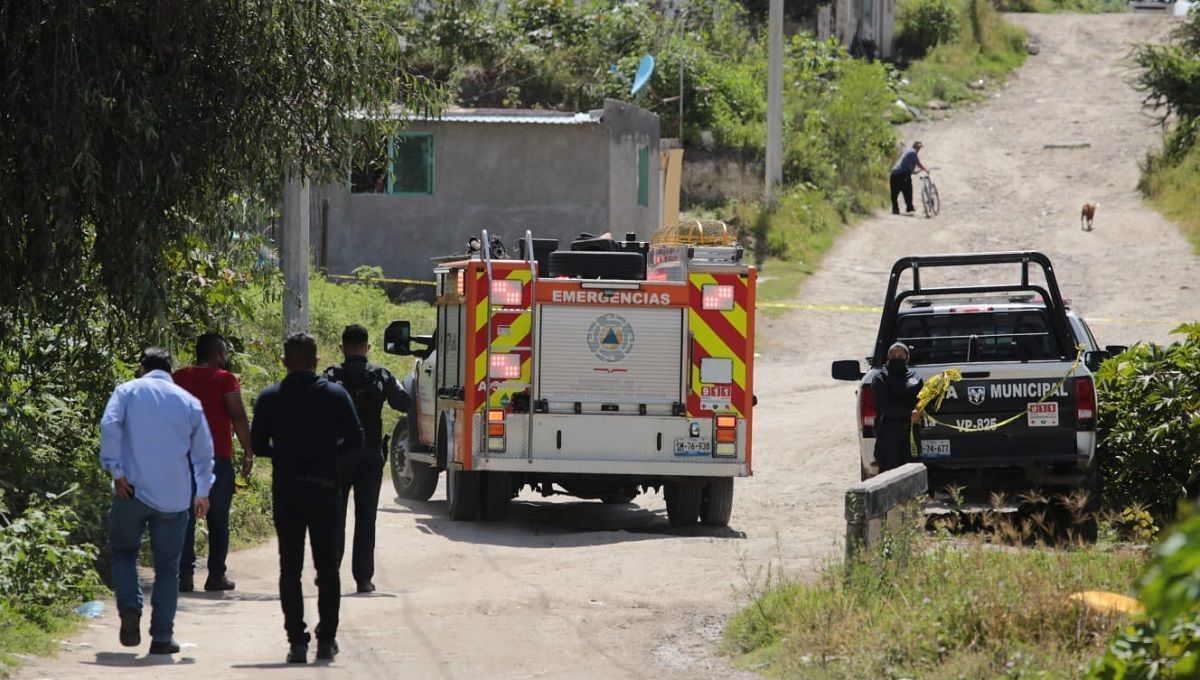 En un canal de aguas negras, hallan el cadáver de un hombre en Puebla 4 santa lucia 3