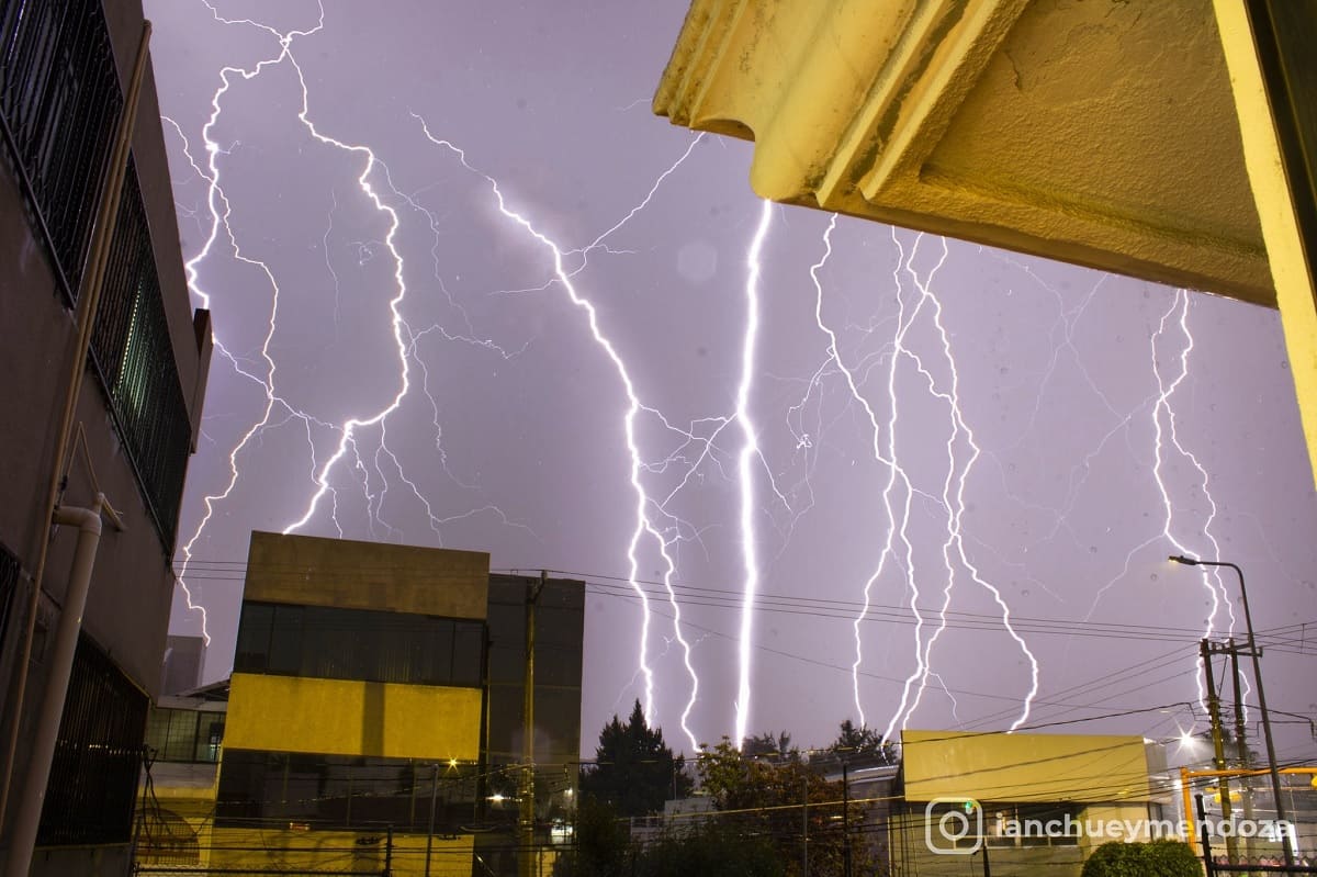 La impresionante IMAGEN de la tormenta eléctrica en Puebla 2 tormenta electrica Puebla