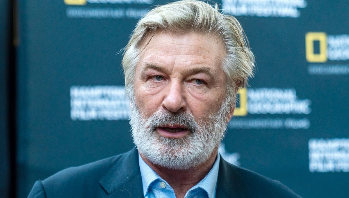 Autoridades no descartan presentar cargos contra Alec Baldwin 4 Alec 3