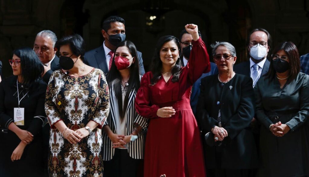 Claudia Rivera informe