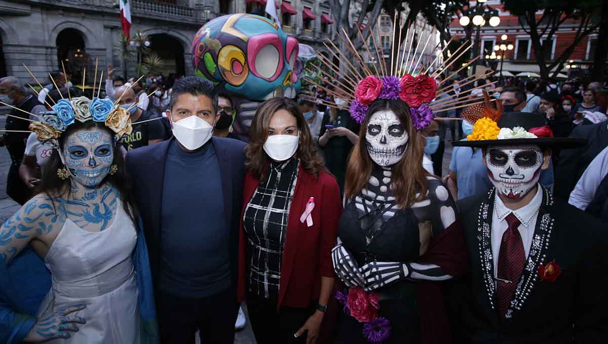 Alcalde de Puebla inaugura exposición de Muertoys y Catrinas 3 EDUARDO RIVERA CATRINAS
