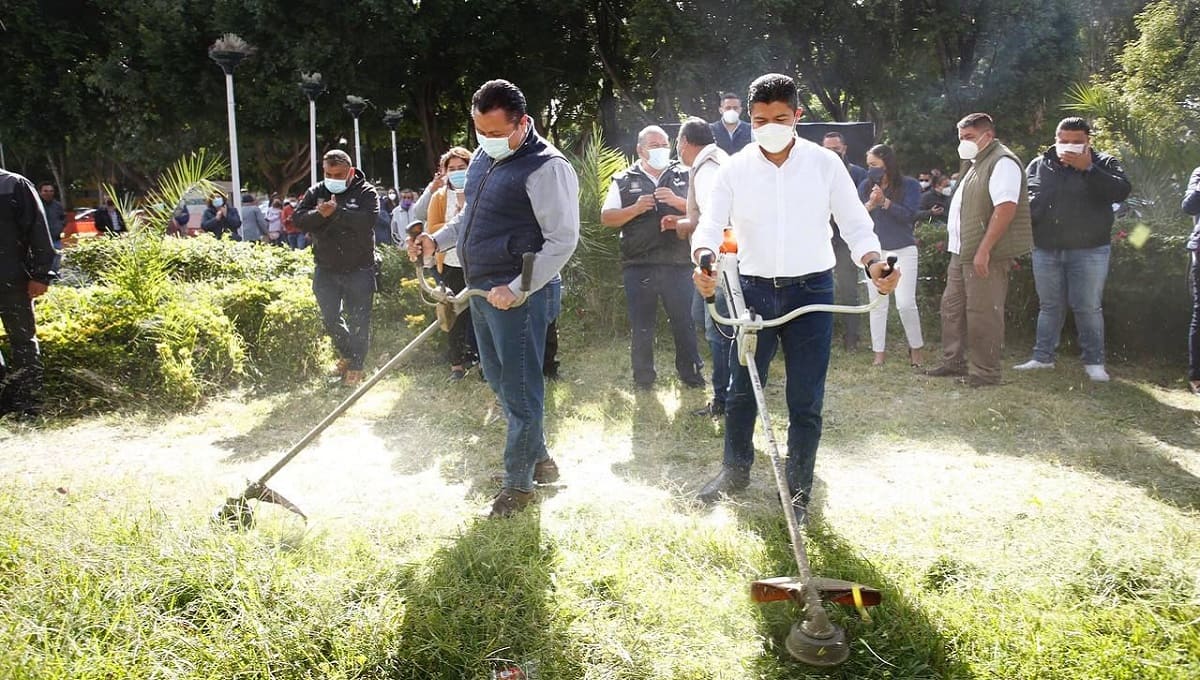 Eduardo Rivera inicia programa para mantenimiento de camellones y parques 1 Eduardo rivera mantenimiento camellones 1