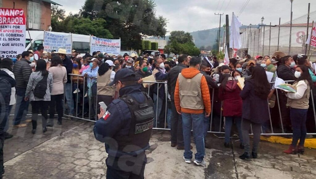 Huauchinango manifestacion amlo2