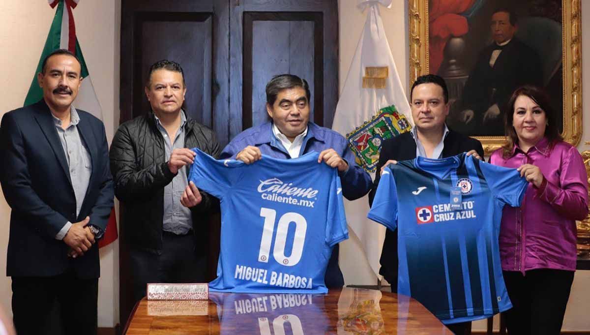 Barbosa analiza proyectos sociales y deportivos con la Cooperativa Cruz Azul 2 Miguel Barbosa Huerta Cruz Azul