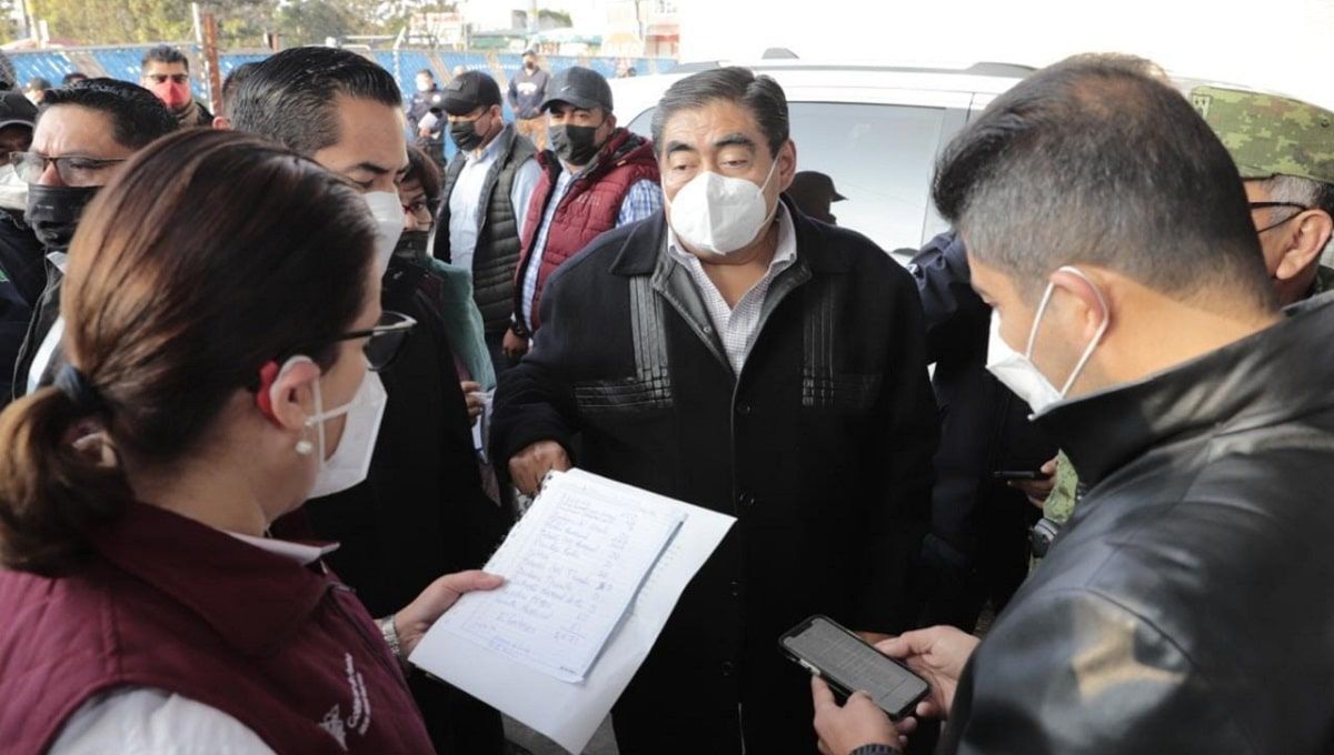 Acude Barbosa a Xochimehuacan tras explosión de toma clandestina 3 barbosa explosion min