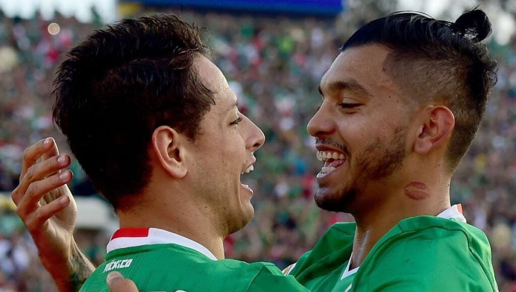 chicharito hernandez tecatito corona seleccion mexicana vao7yb7d21p011gv085ck6rx1