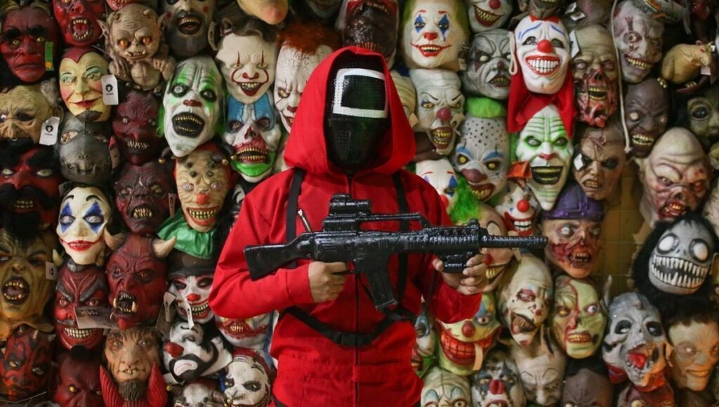 FOTO: Conoce el disfraz de "El juego del calamar" que venden en Puebla 10 La Oveja Negra vende el disfraz de El juego del calamar