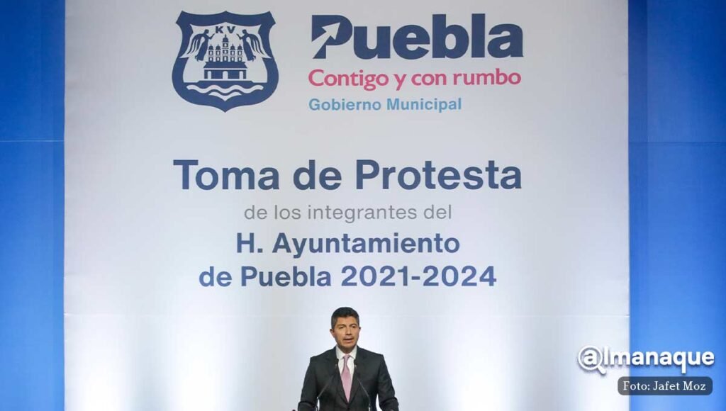 eduardo Rivera toma de protesta ayuntamiento de Puebla 5