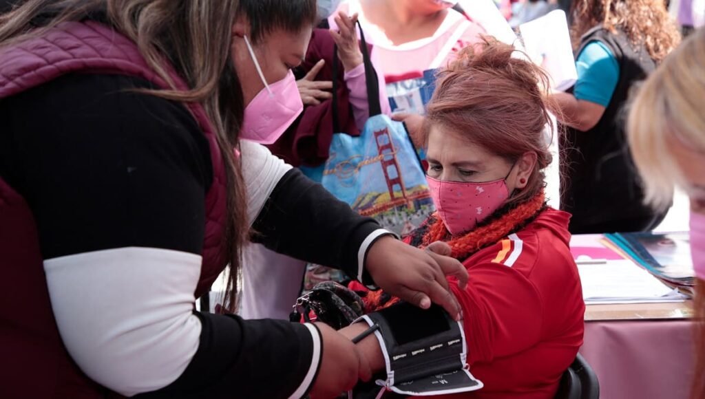 feria de la salud mujeres zocalo 1