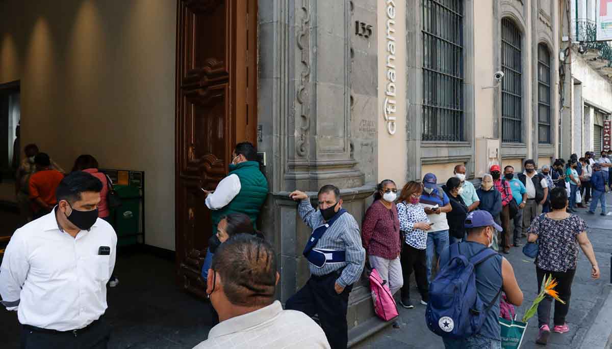 En 24 horas fallecen 322 mexicanos por coronavirus 3 gente