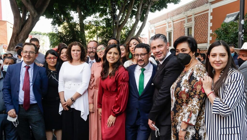 portada claudia rivera los sapos 1