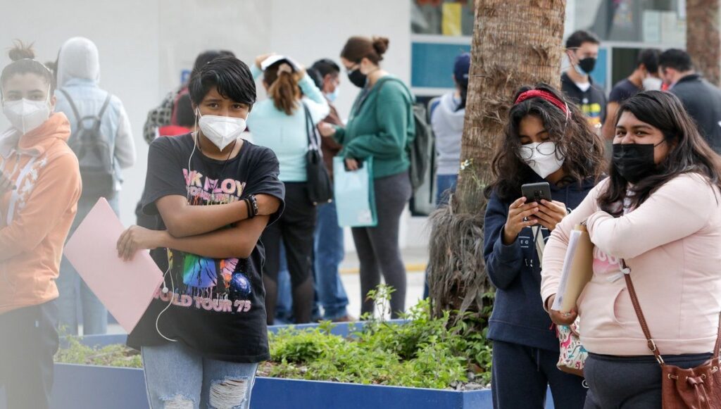 Este 22 de octubre vacunaron a 83 menores contra el COVID-19 en Puebla