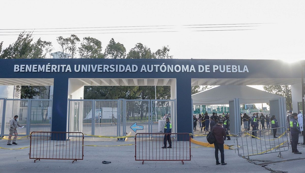 Universidades de Puebla regresan a clases presenciales a partir de este 10 de enero 7 vacunacion arena buap