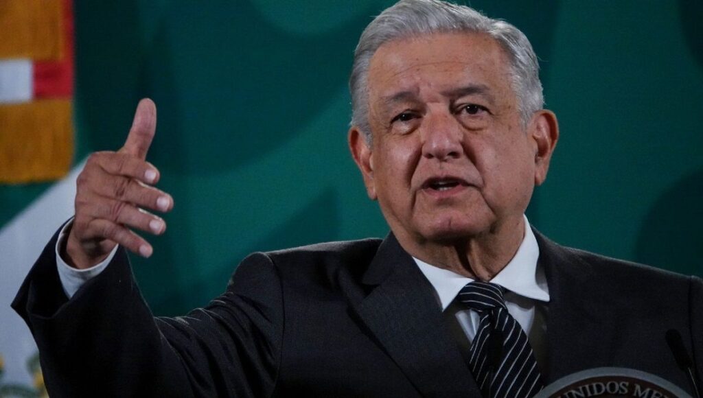 AMLO CAOS