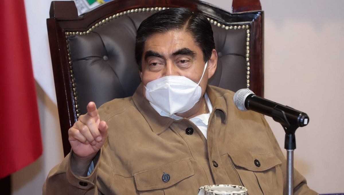 Gobernador de Puebla se recupera del COVID-19 2 Barbosa 5