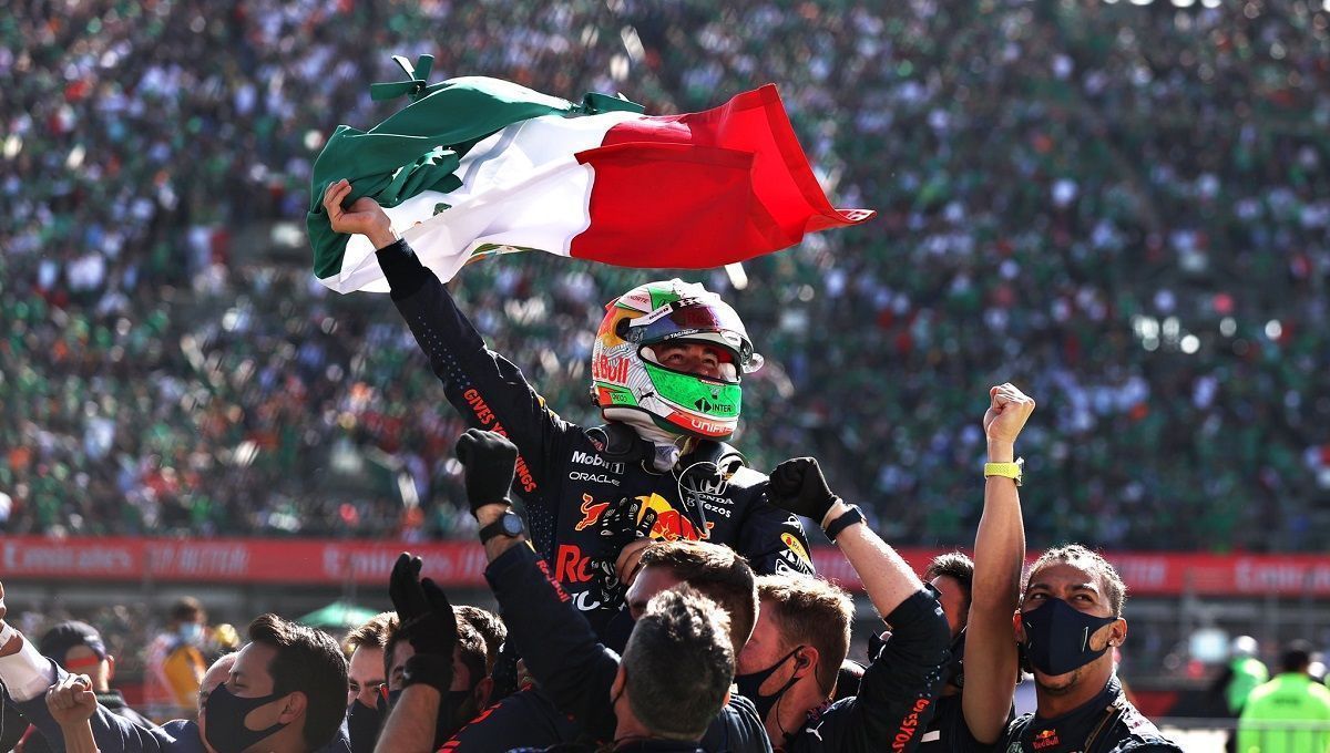 FOTOS: Checo Pérez, primer mexicano en subir al podio en el Gran Premio de México 2 Checo Perez1