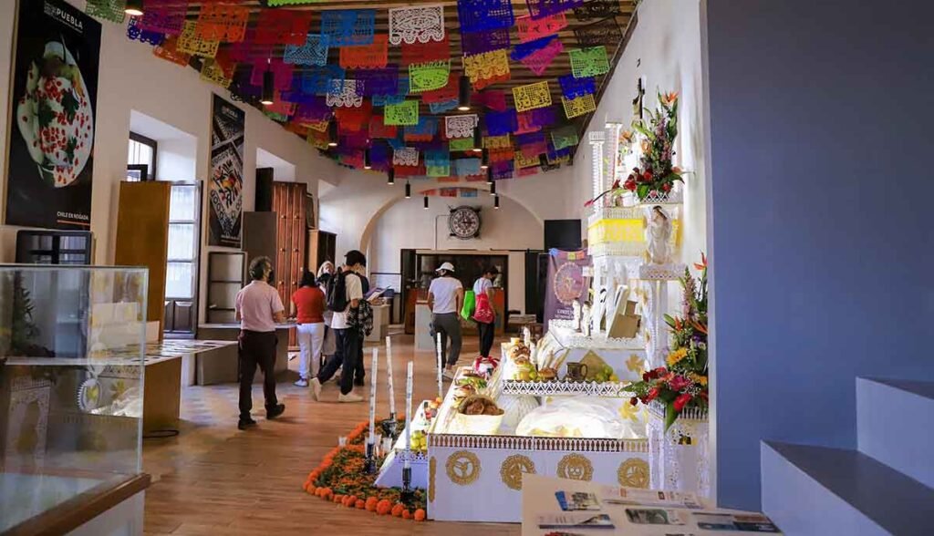 En Día de Muertos, más de 73 mil visitantes fueron atendidos en el módulo de información: Turismo 4 dia de muertos