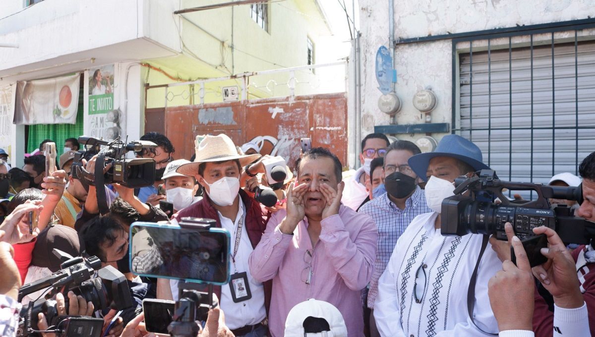Habitantes de Xochimehuacan reclaman al presidente auxiliar falta de apoyo y exigen revisar más tomas clandestinas 3 habitantes