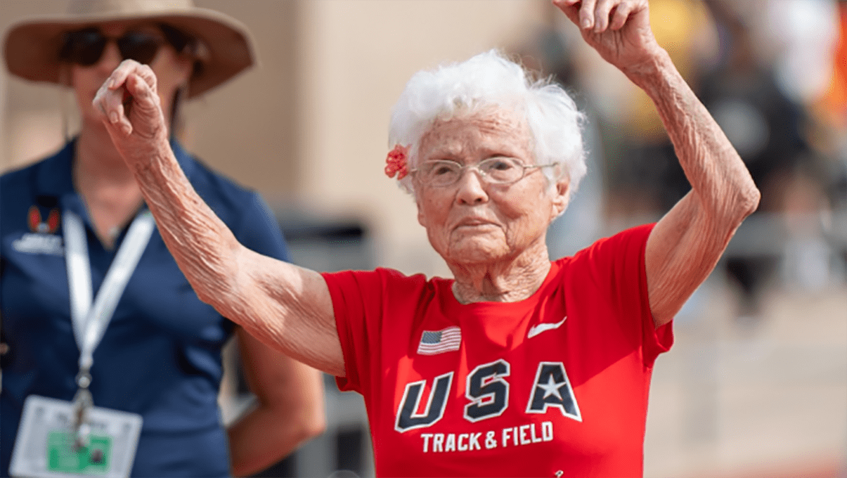 Julia Hawkins, atleta de 105 años, corre en tiempo record los 100 metros 3 julia hawkins