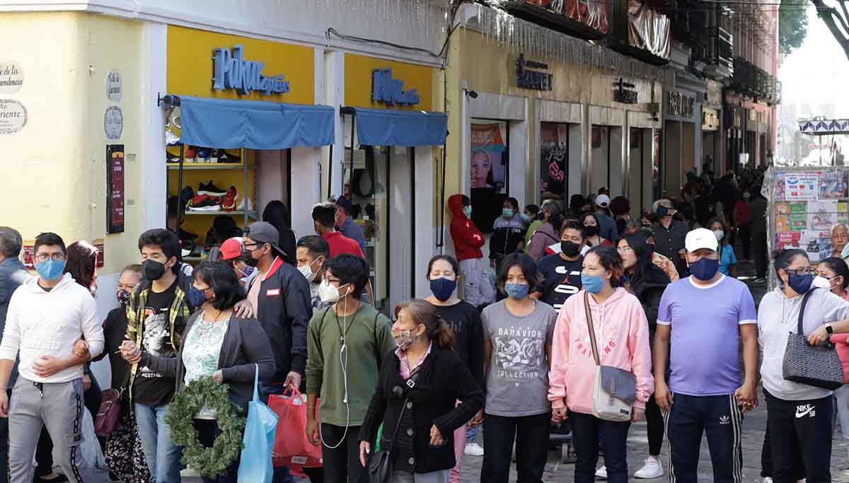 México registra 3 mil 837 casos COVID en 24 horas 3 personas