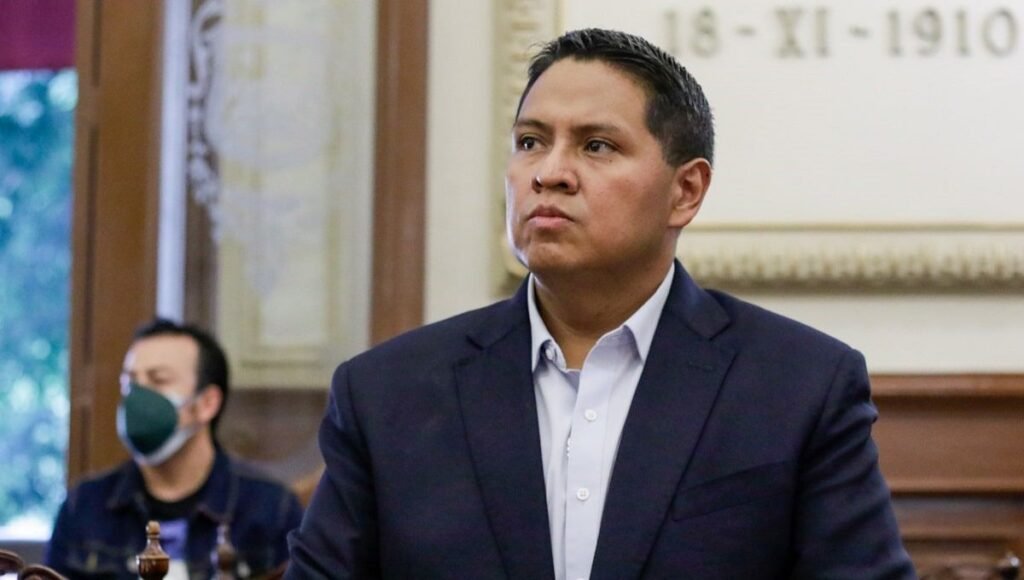 Tesorero de Claudia Rivera defiende a su jefa y asegura que dejaron recursos al actual Ayuntamiento de Puebla 4 Asegura secretario de Claudia Rivera que sí dejaron recursos en el Ayuntamiento de Puebla