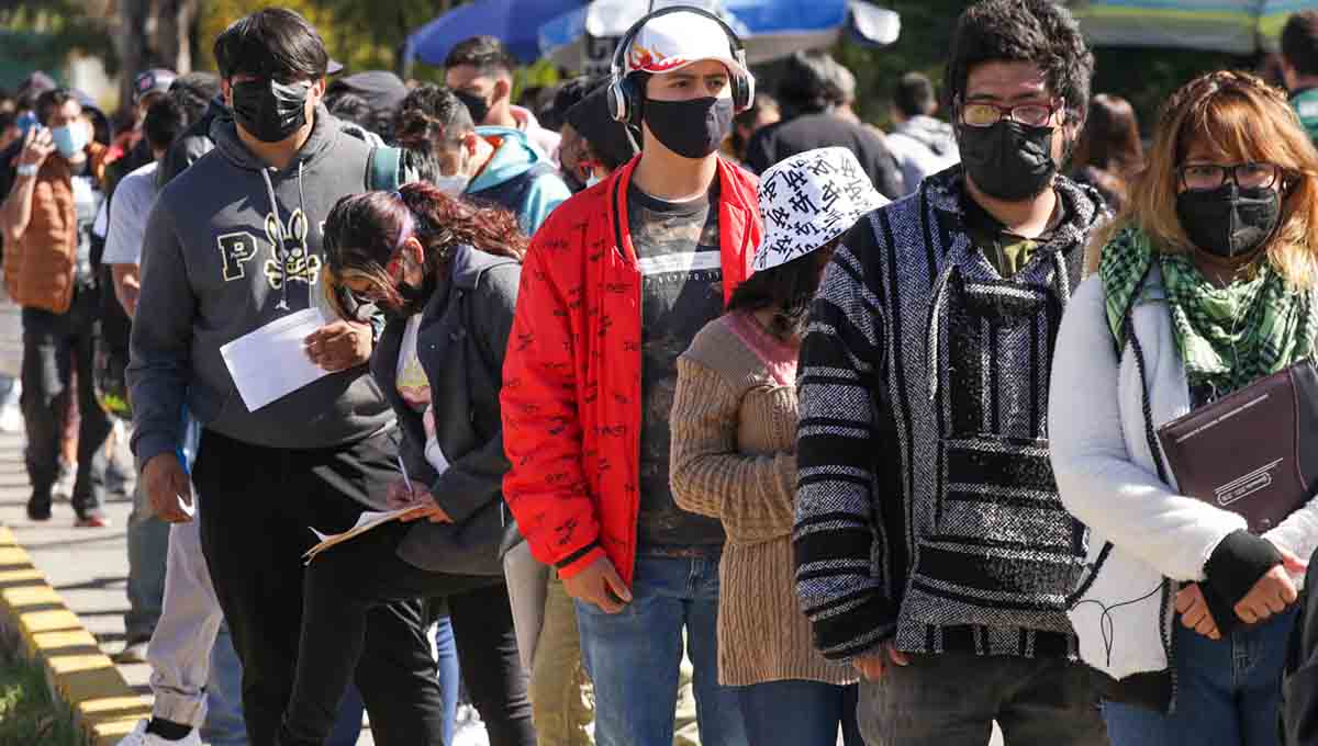 Repunte COVID: 3 mil 836 casos y 332 defunciones en 24 horas 2 vacunacion centro