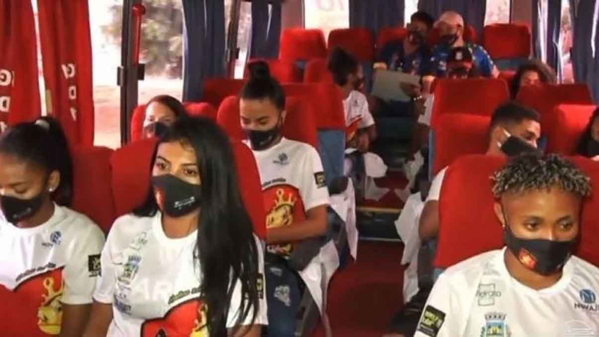 Asaltan a jugadoras de futbol de Brasil y abusan de una de ellas 3 Abelhas Rainhas
