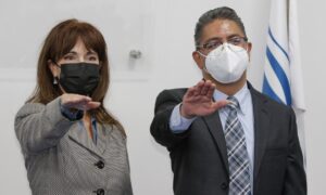 Augusta Diaz rinde protesta