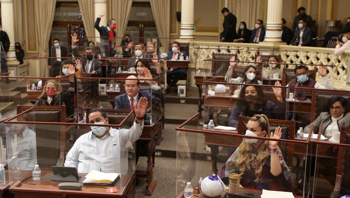 Comisión del Congreso aprueba dictamen para que autoridades orienten políticas contra el castigo corporal y humillante 1 Congreso