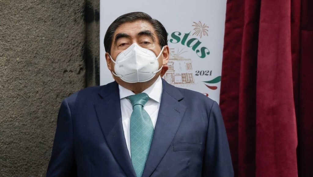 Gobernador Miguel Barbosa 1