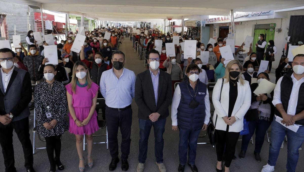Ayuntamiento de Puebla, gobierno federal y estatal entregan más de 500 escrituras a familias poblanas 1 ayuntamiento federacion estado escrituras familias poblanas 1