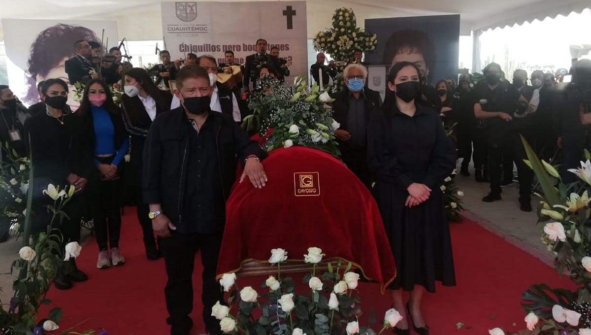 Despiden a Carmen Salinas con homenaje en el Monumento a la Madre 6 Carmen Salinas