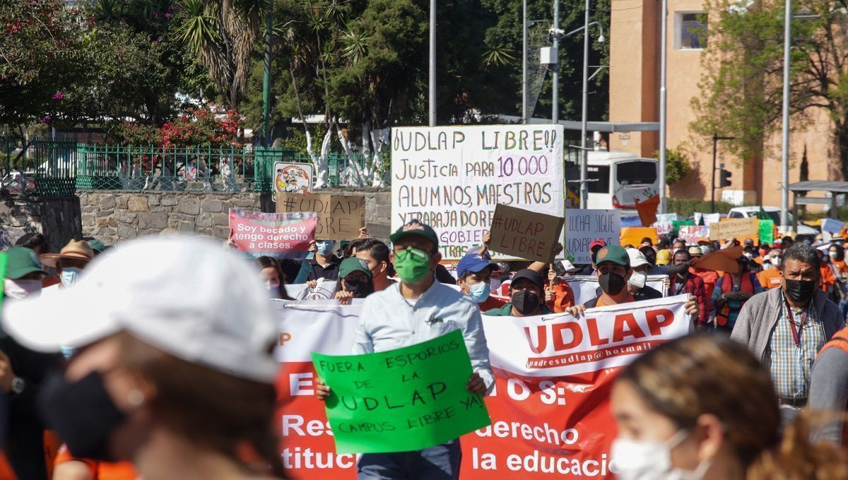 Gobierno de Puebla recibe a inconformes de la UDLAP y aclara que no tiene el control 4 UDLAP