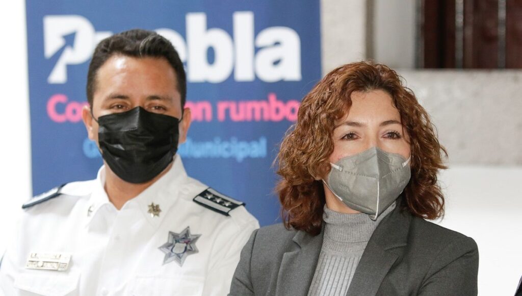 Consuelo Cruz 1