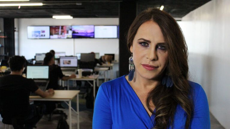 "Bienvenides todes": Rebelde sorprende con lenguale inclusivo y personajes LGBT+ 4 Rebelde